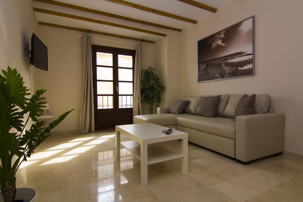 Apartamentos Centro Puerto De Santa Maria إل بويرتو دي سانتا ماريا المظهر الخارجي الصورة