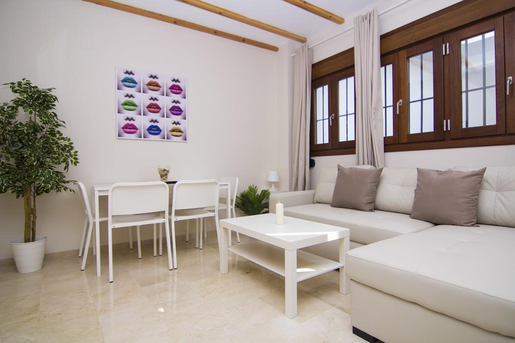 Apartamentos Centro Puerto De Santa Maria إل بويرتو دي سانتا ماريا الغرفة الصورة