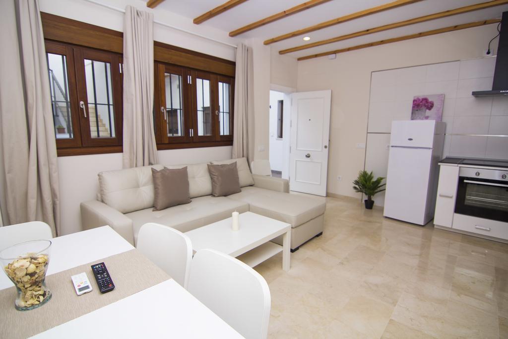 Apartamentos Centro Puerto De Santa Maria إل بويرتو دي سانتا ماريا الغرفة الصورة