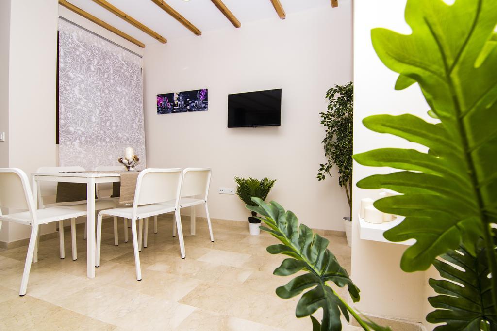 Apartamentos Centro Puerto De Santa Maria إل بويرتو دي سانتا ماريا المظهر الخارجي الصورة