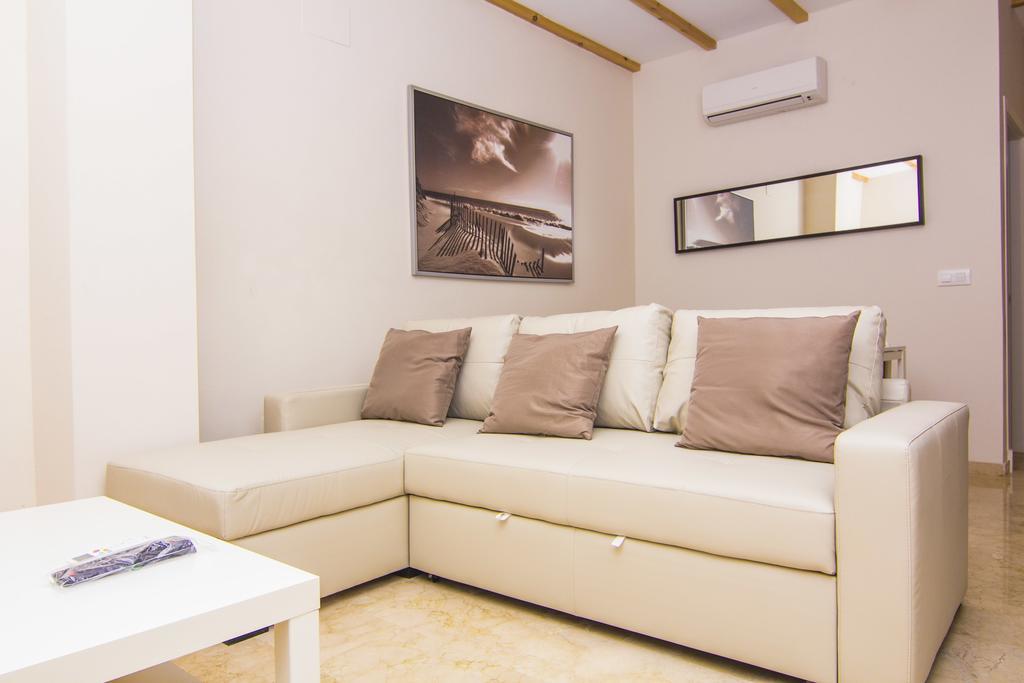 Apartamentos Centro Puerto De Santa Maria إل بويرتو دي سانتا ماريا الغرفة الصورة